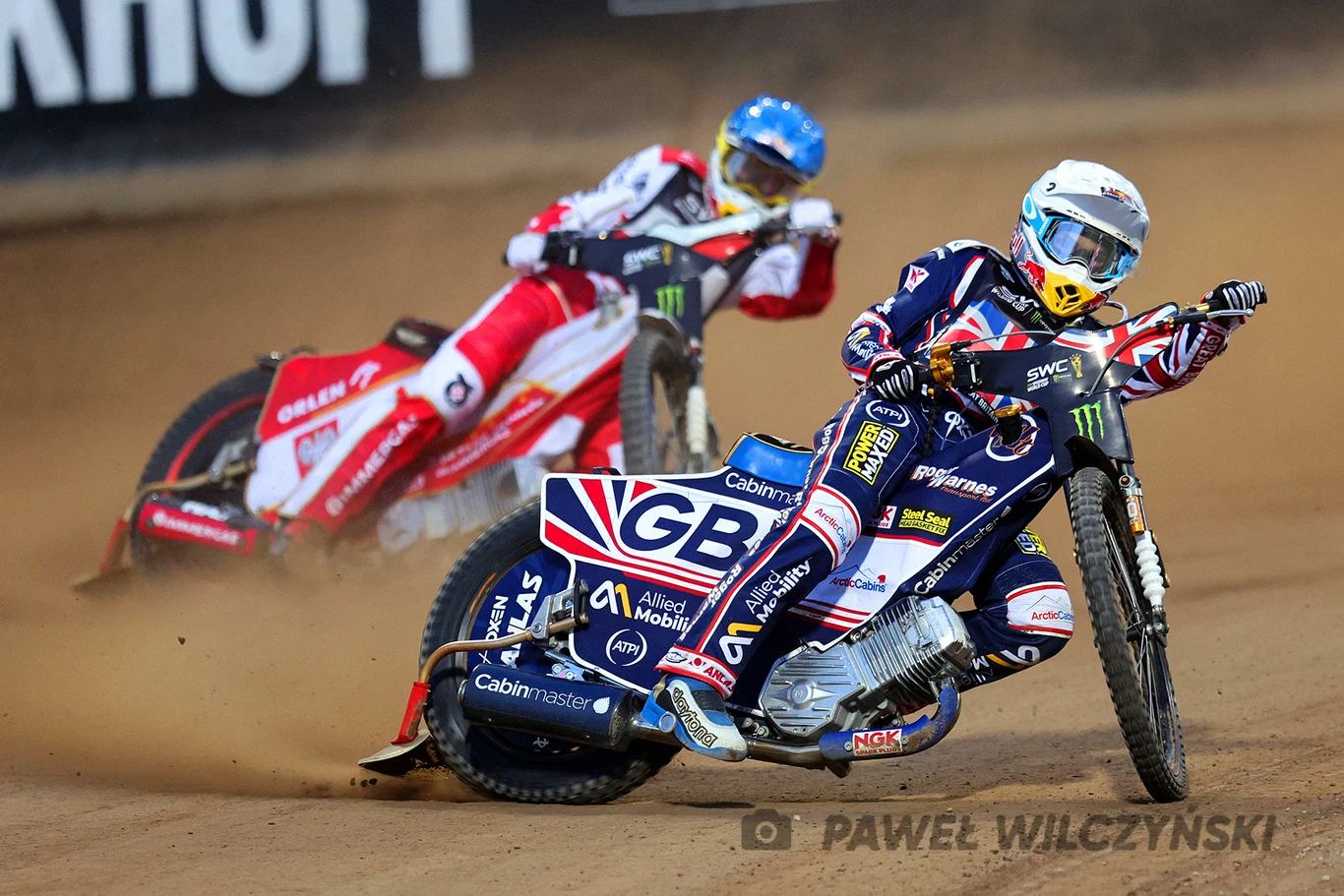 Robert Lambert przed Maciejem Janowskim