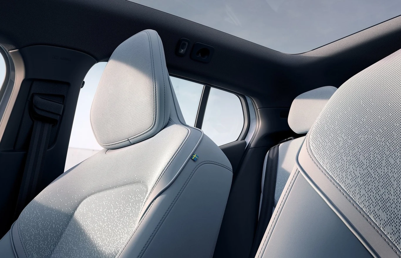 Świetnie wyglądające tapicerki Volvo EX30 stworzono bez użycia skór zwierzęcych
