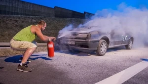 ​Nie masz gaśnicy w samochodzie? Przygotuj się na wysoki mandat od policjanta