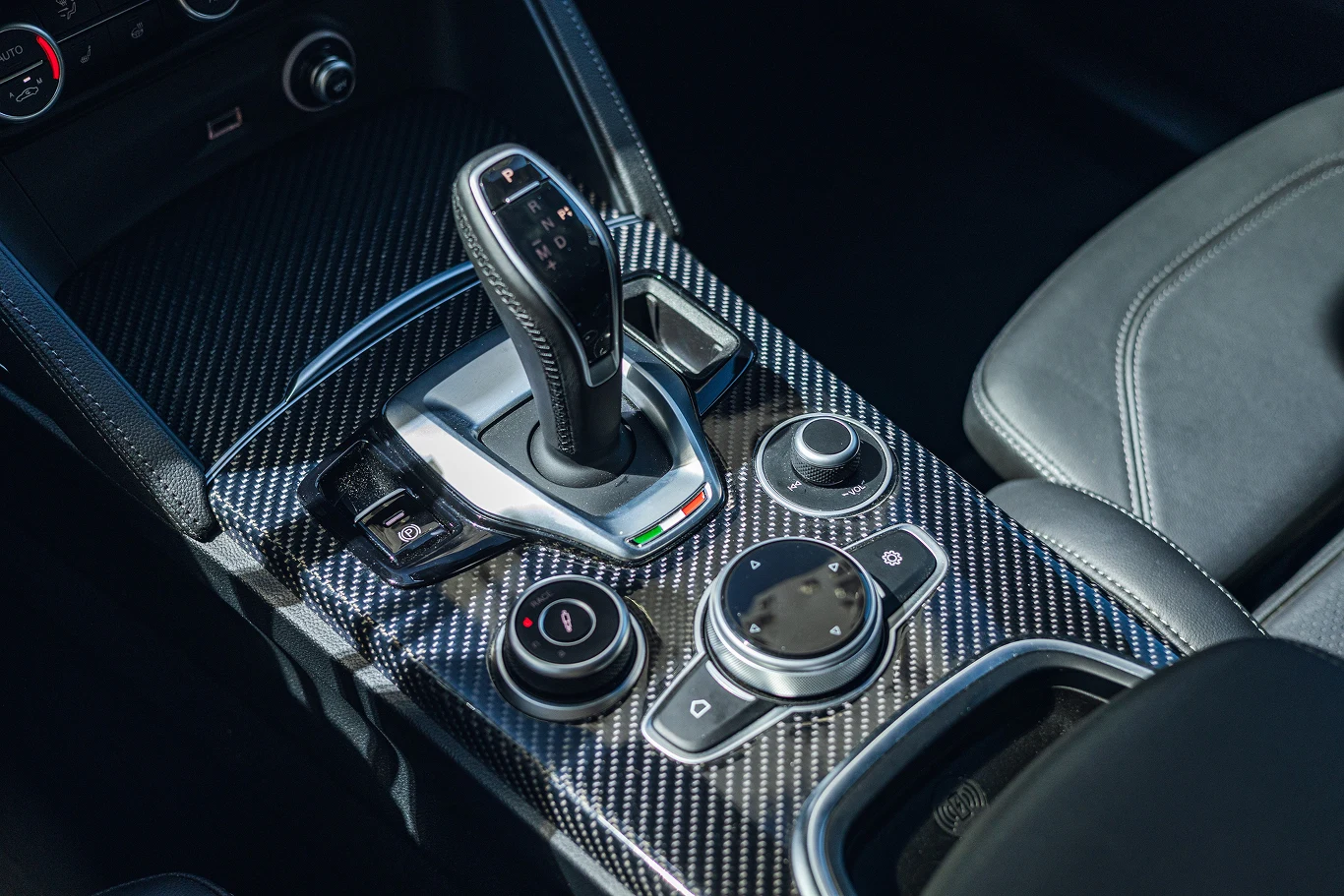 Alfa Romeo Stelvio Quadrifoglio Alfa Romeo Stelvio Quadrifoglio