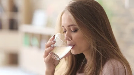 Zazwyczaj wylewamy to do zlewu, a znacznie lepszym pomysłem jest wypicie tego