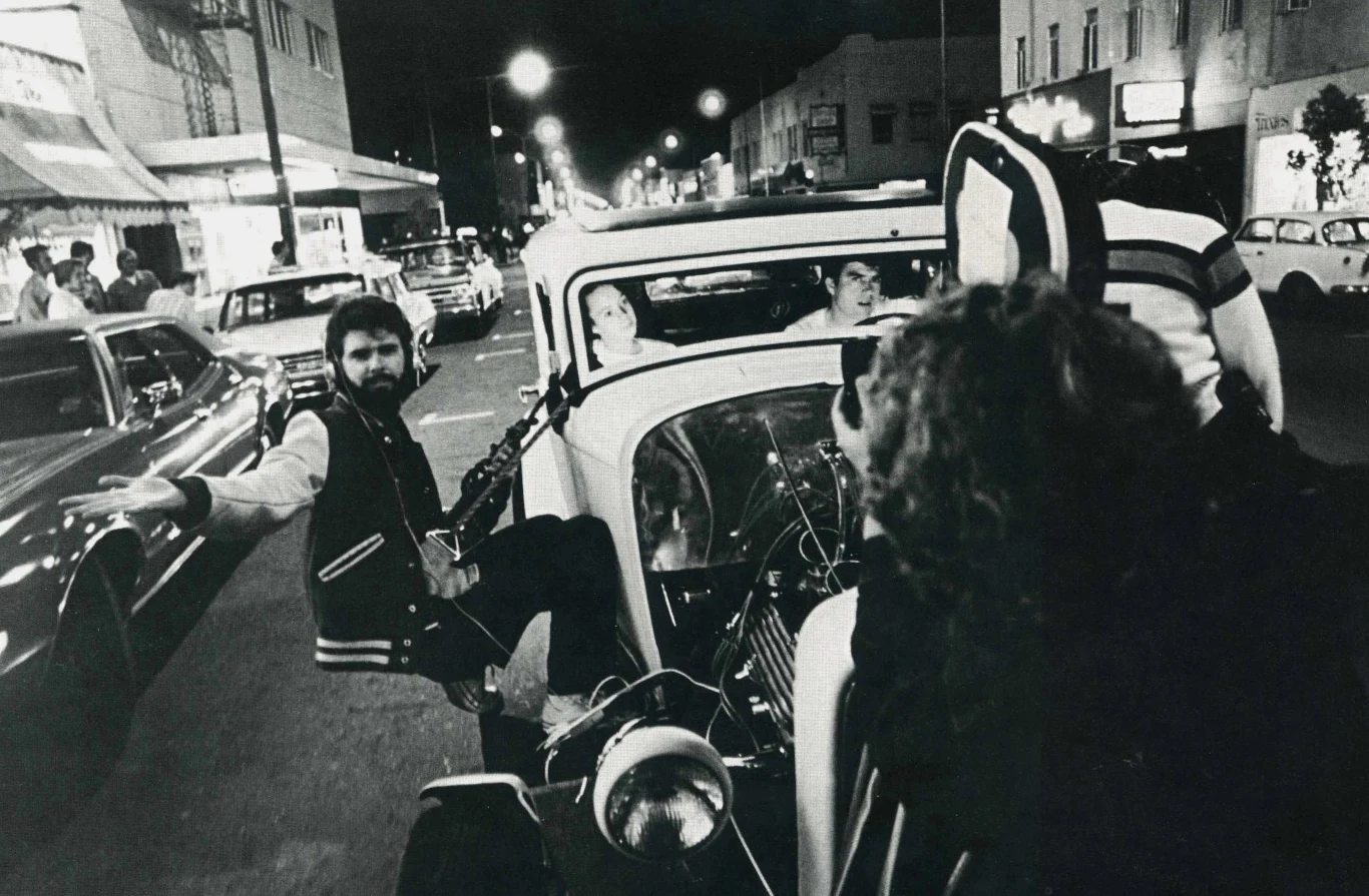 George Lucas podczas realizacji "Amerykańskiego graffiti"