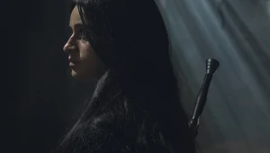 'Wiedźmin": Anya Chalotra jako Yennefer