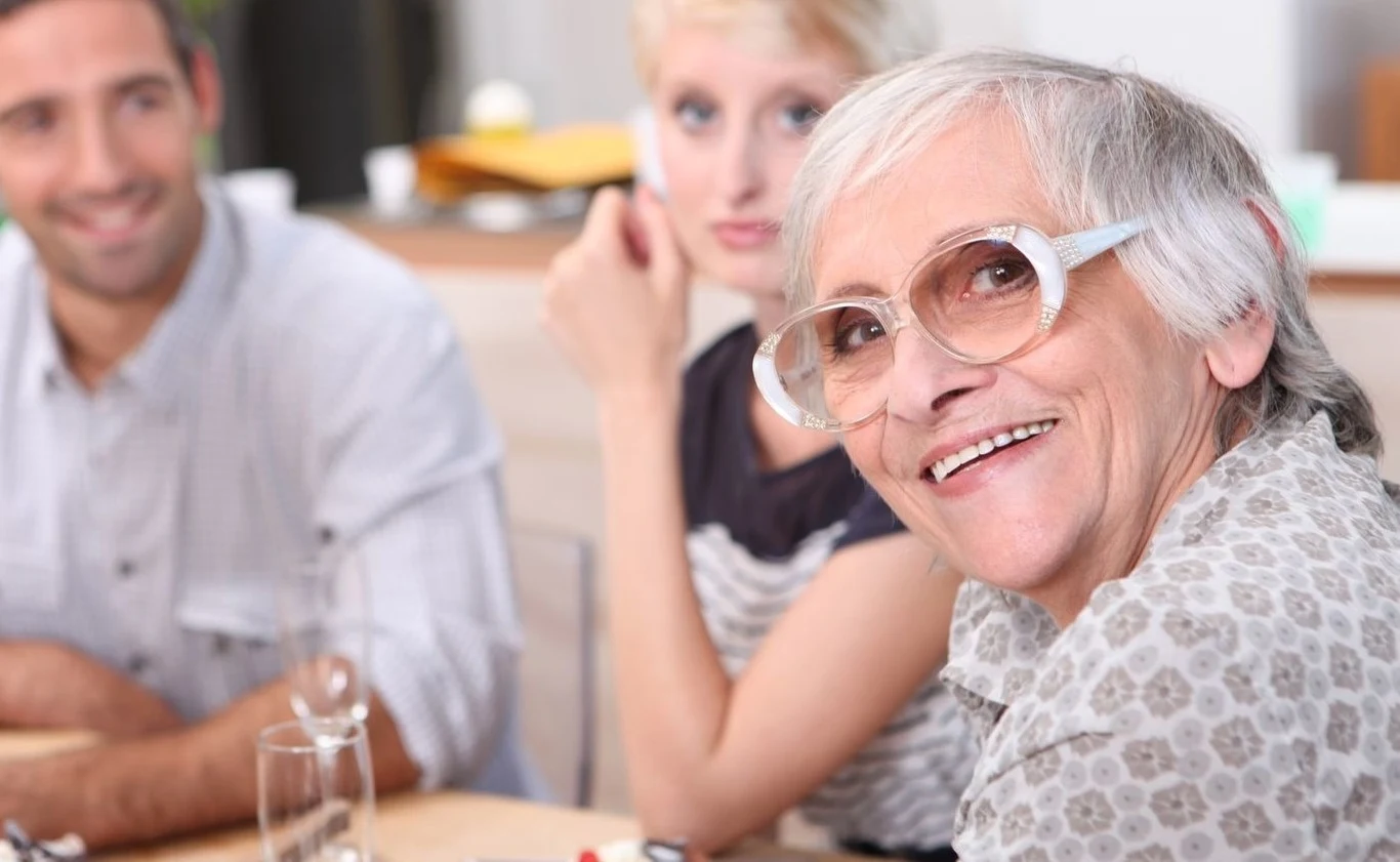 Teściowe spod znaku Bliźniąt często są duszami towarzystwa Teściowe spod znaku Bliźniąt często są duszami towarzystwa
