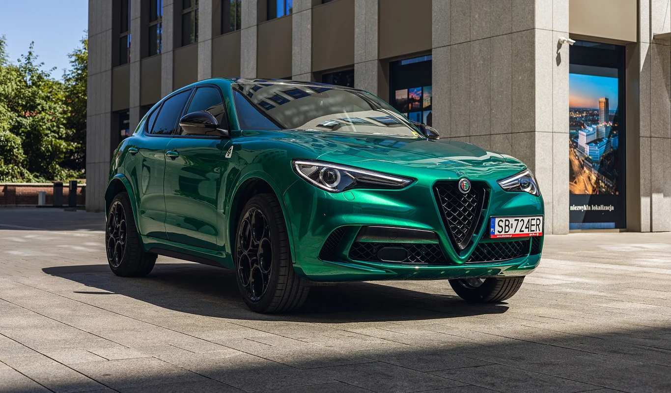 Alfa Romeo Stelvio Quadrifoglio Alfa Romeo Stelvio Quadrifoglio