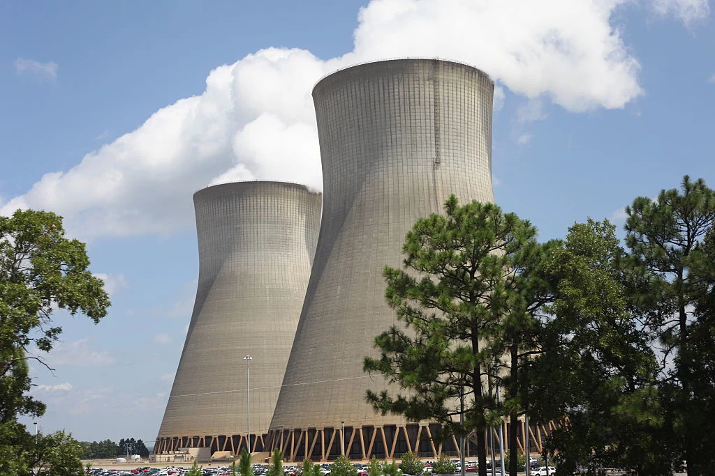 W stanie Georgia w USA rozpoczął pracę reaktor jądrowy AP1000 od Westinghouse. Tego typu reaktory mają działać też w Polsce