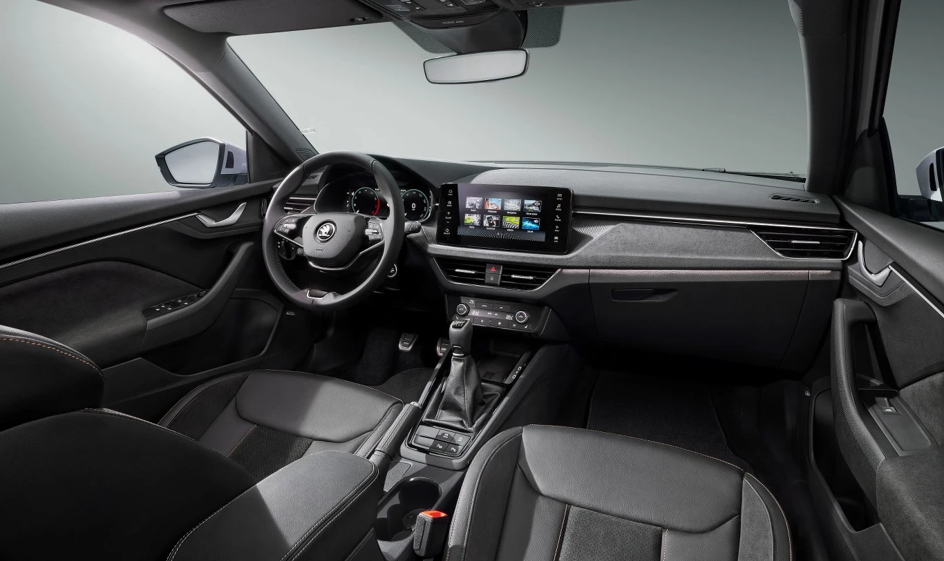 Skoda chwali się m.in. poprawioną obsługą systememu klimatyzacji. Skoda chwali się m.in. poprawioną obsługą systememu klimatyzacji.