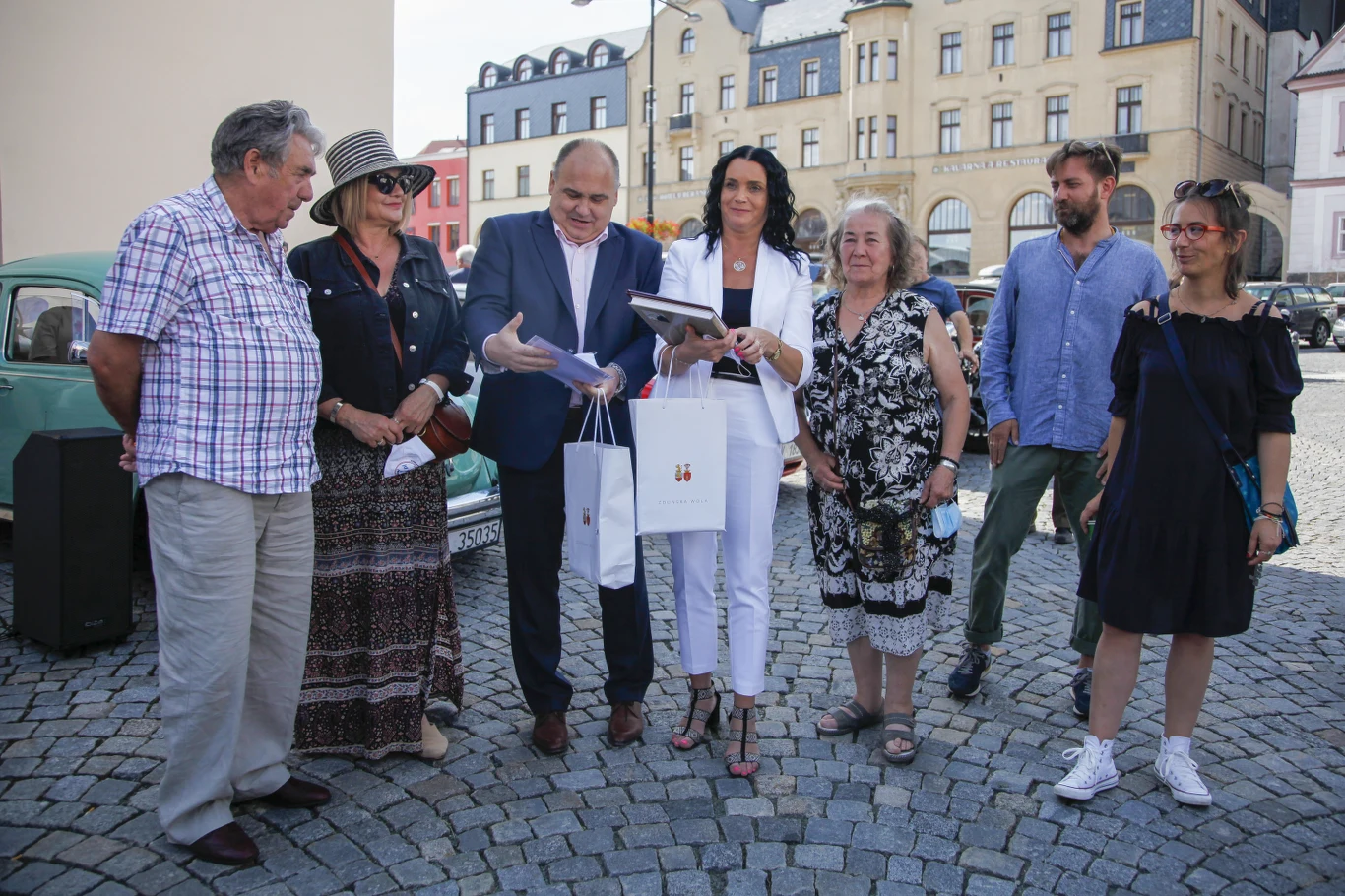 Małgorzata Ostrowska-Królikowska, Aneta Potoczna, Rafał Królikowski i Anita Królikowska w 2020 roku Małgorzata Ostrowska-Królikowska, Aneta Potoczna, Rafał Królikowski i Anita Królikowska w 2020 roku