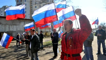 Demonstracje na Krymie w marcu 2014 r. były i nadal są wykorzystywane przez Moskwę jako element wojny informacyjnej