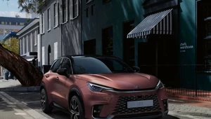 Nowy Lexus LBX - prawdziwy łowca spojrzeń