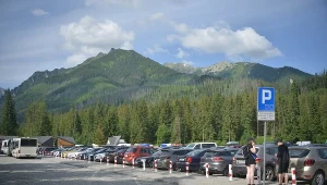 Zmiany w Strefie Płatnego Parkowania w Zakopanem. Turyści zapłacą więcej