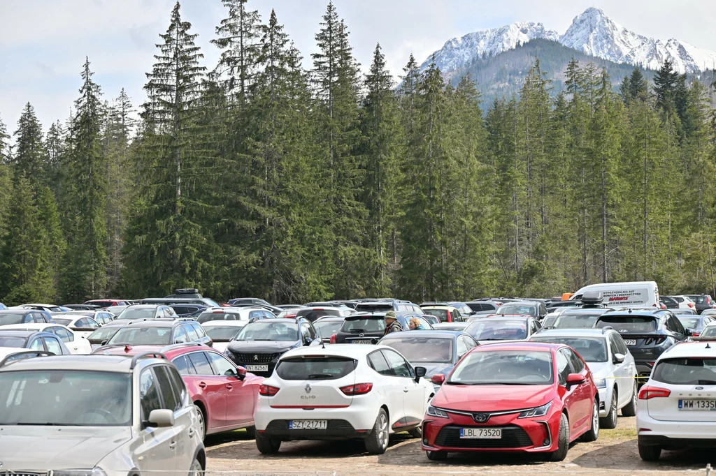 Turyści muszą zapłacić więcej za parkowanie w Zakopanem