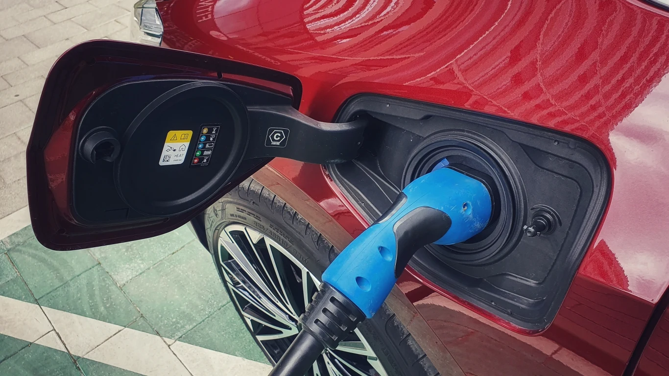 BMW 230e xDrive Active Tourer