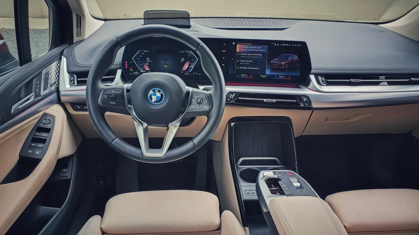 BMW 230e xDrive Active Tourer