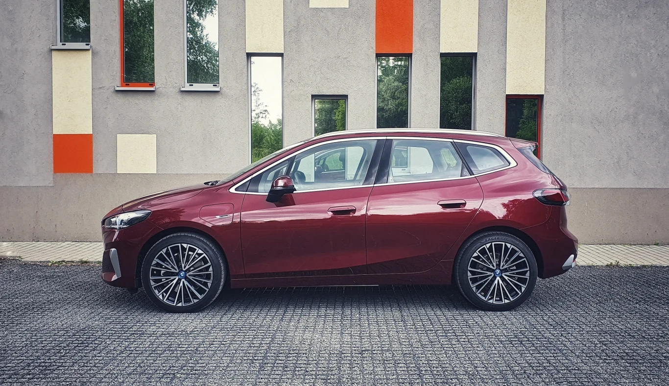 BMW 230e xDrive Active Tourer
