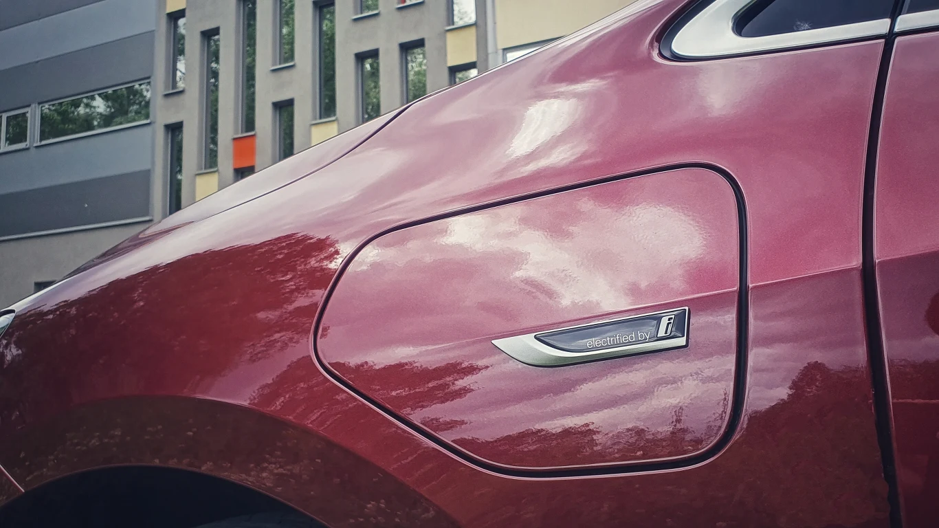 BMW 230e xDrive Active Tourer