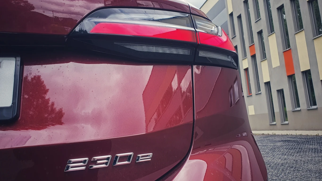 BMW 230e xDrive Active Tourer