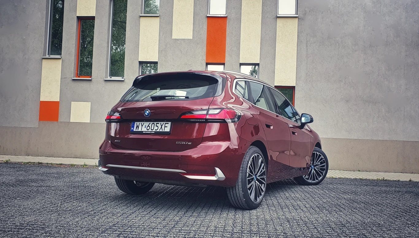 BMW 230e xDrive Active Tourer