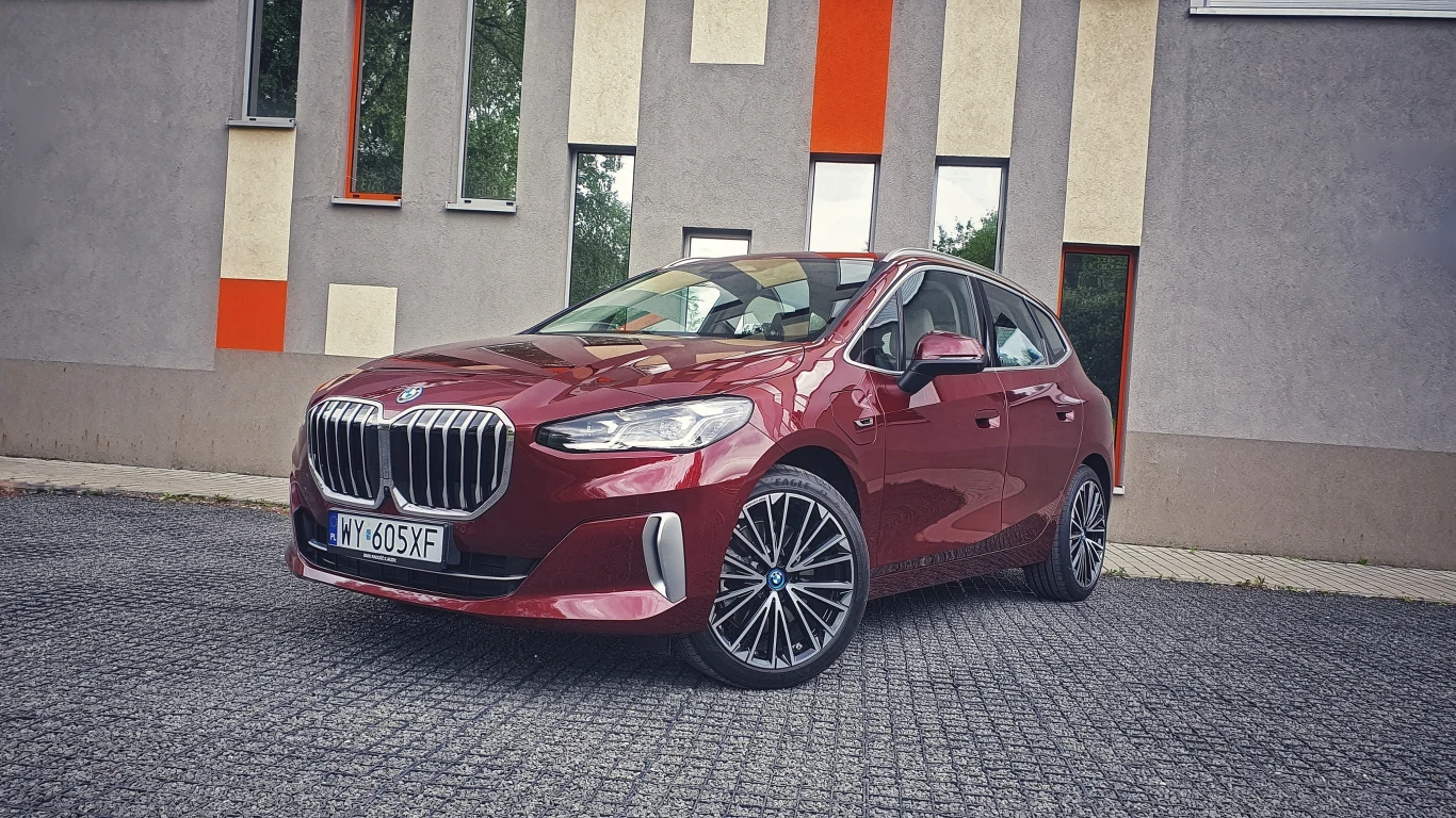 BMW 230e xDrive Active Tourer