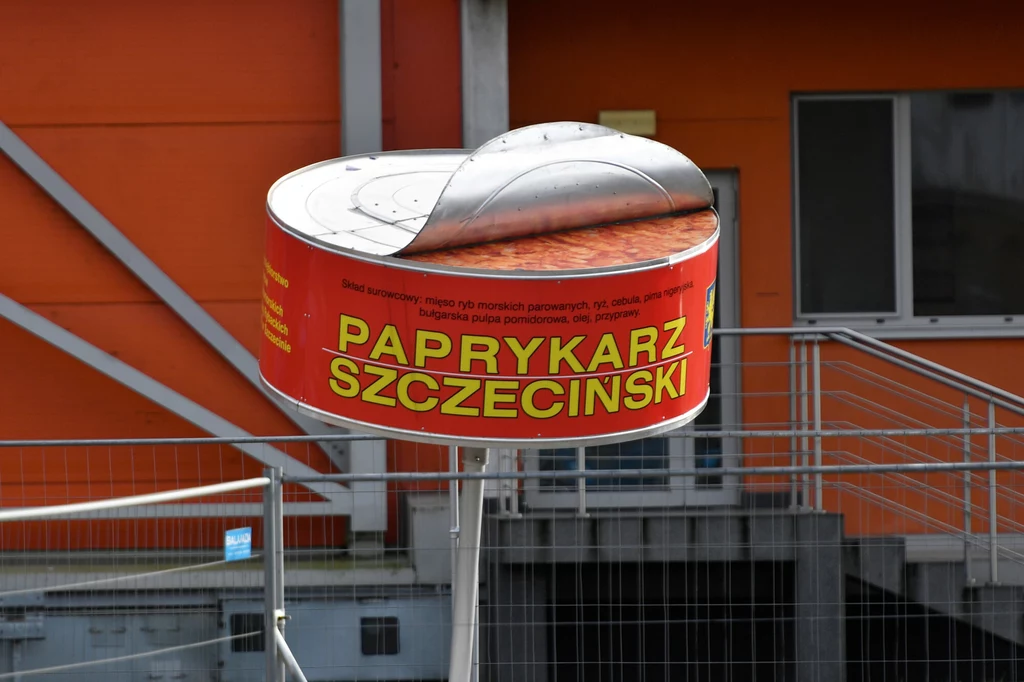 Pomnik Paprykarza Szczecinskiego na pl. Gryfitów na Lasztowni