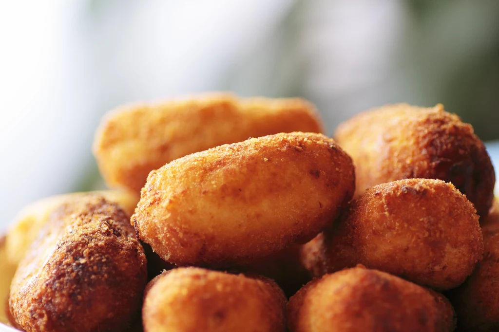 Jak się robi krokiety z ziemniaków? Przepis sprzed 100 lat pokocha każda kucharka