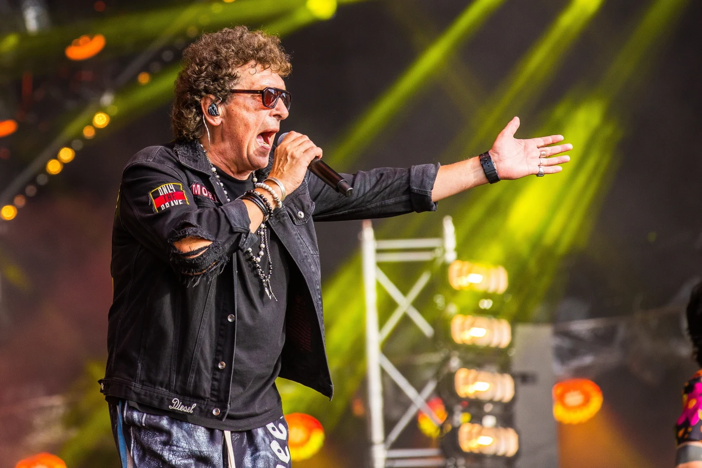 Janusz Panasewicz (Lady Pank) podczas koncertu na Pol'and'Rock Festival 2023 Janusz Panasewicz (Lady Pank) podczas koncertu na Pol'and'Rock Festival 2023