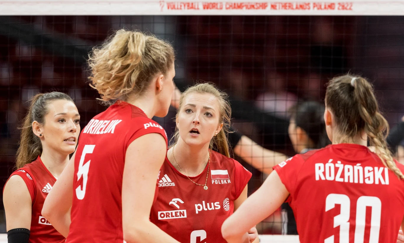 Kamila Witkowska (w środku) w barwach reprezentacji Polski Kamila Witkowska (w środku) w barwach reprezentacji Polski