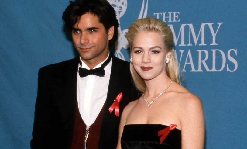 Jennie Garth i John Stamos w 1992 r.