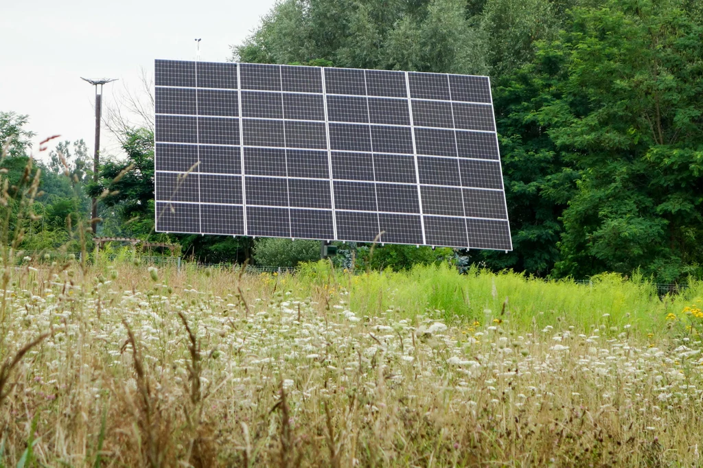 MKiŚ chce, żeby dotacje na panele fotowoltaiczne były udzielane tylko wtedy, gdy zainstaluje się magazyn energii 