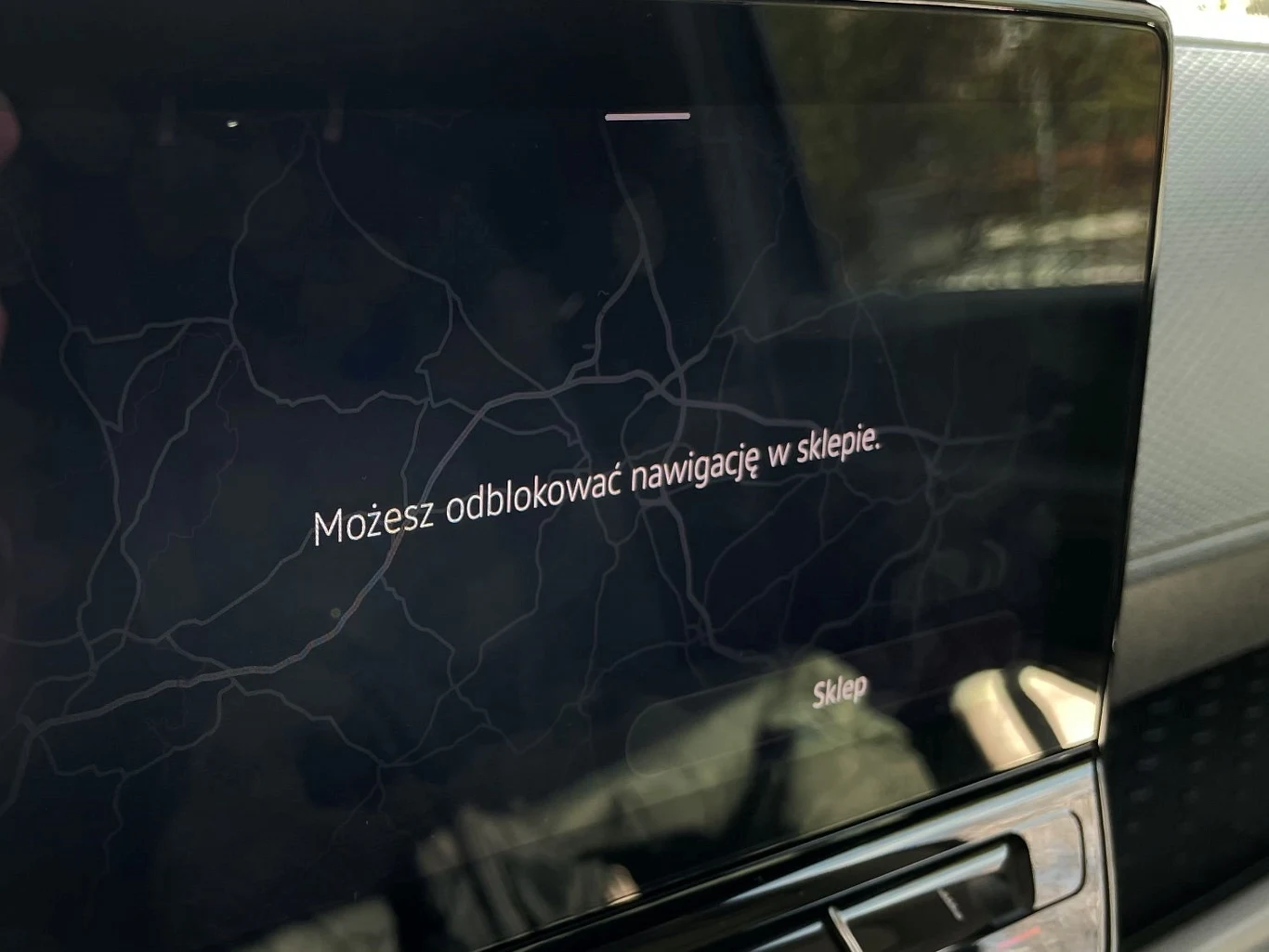 Uroki firmowego samochodu: nawigacja wymaga aktywacji i dopłaty w sklepie Volkswagena