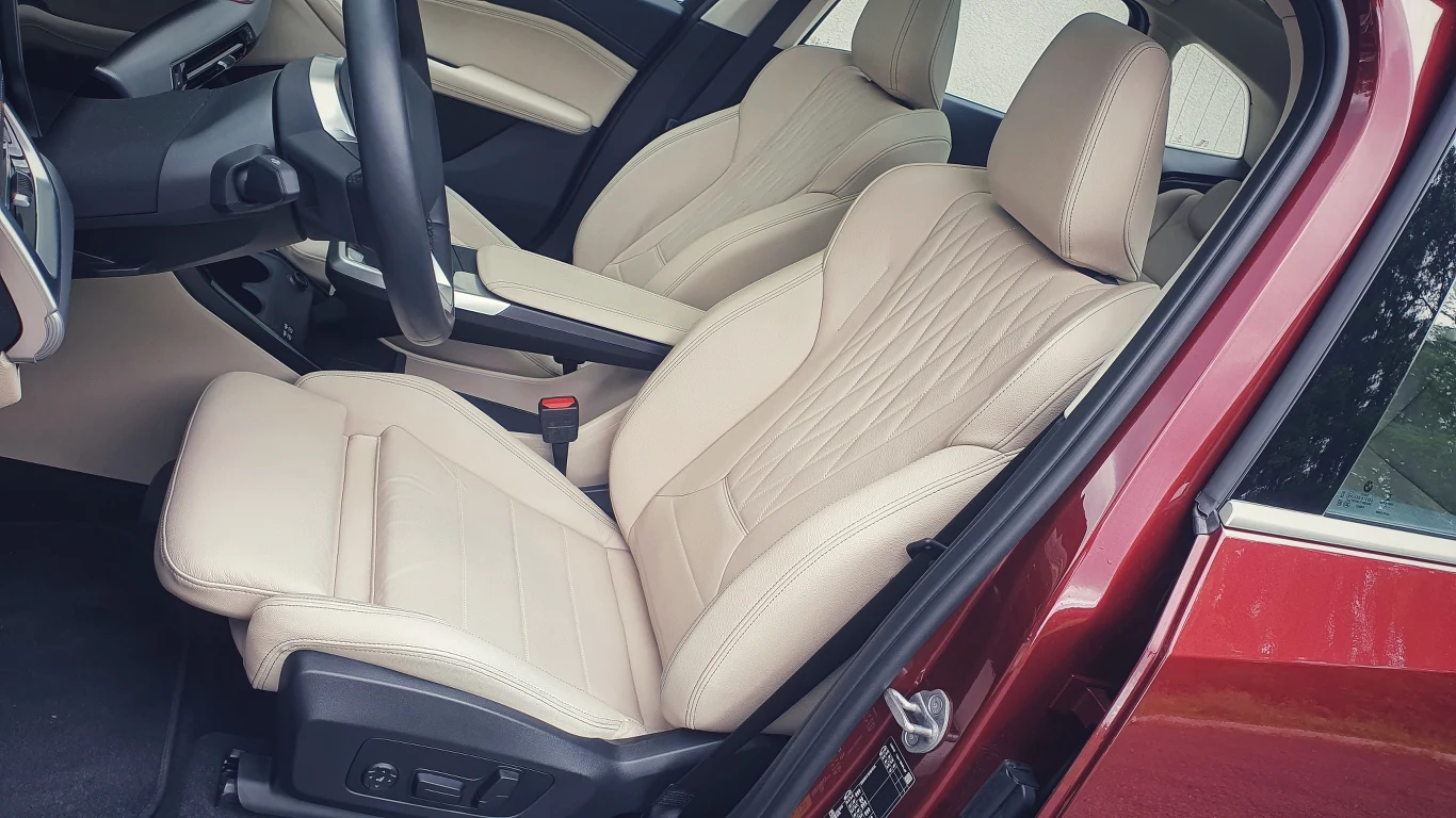 BMW 230e xDrive Active Tourer