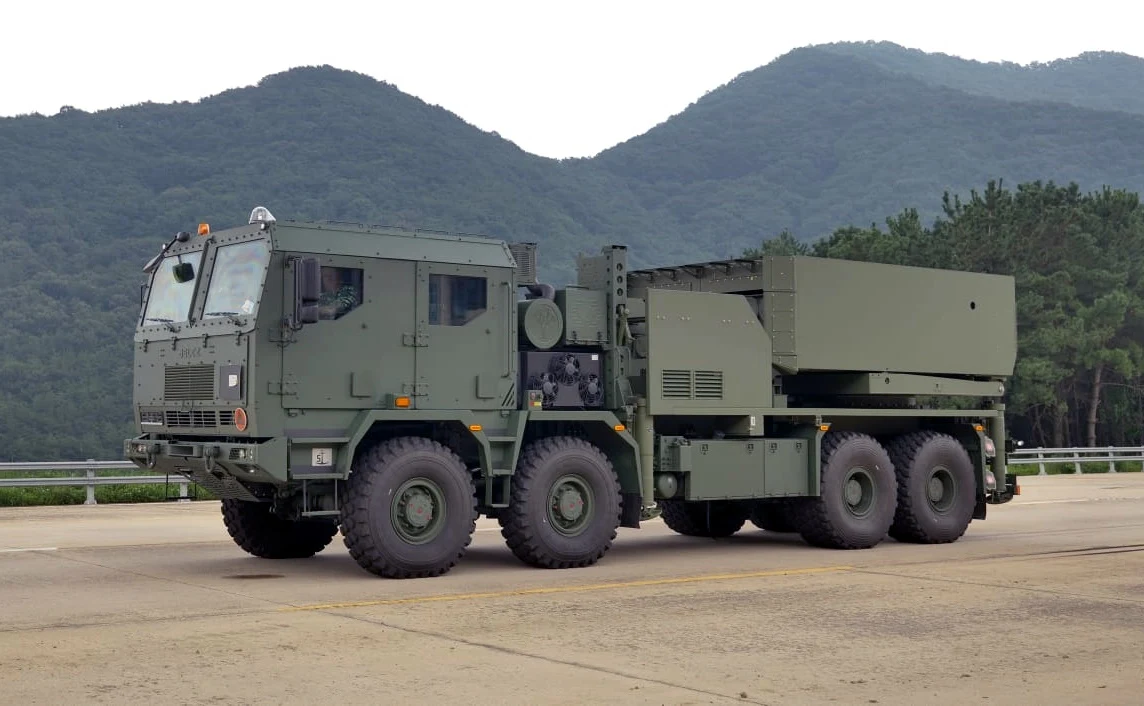 HOMAR-K z podwoziem Jelcz P882.57 / fot Jelcz/Hanwha Aerospace