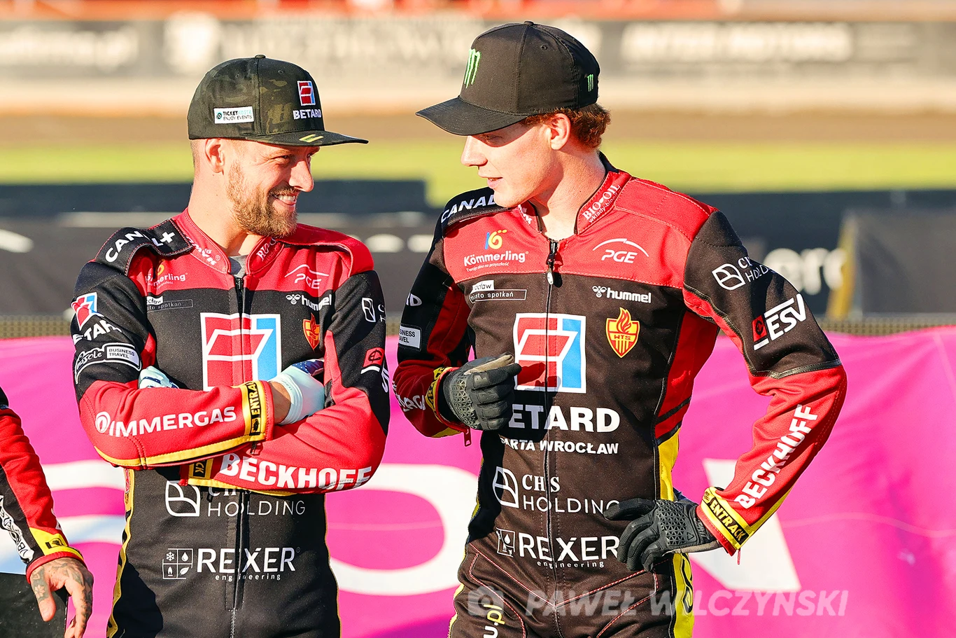 Artiom Łaguta i Daniel Bewley.