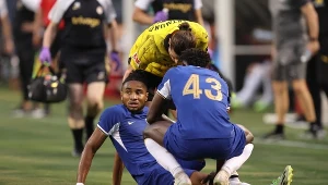Christopher Nkunku może mówić o sporym pechu. Doznał kontuzji w ostatnim sparingu przed startem Premier League