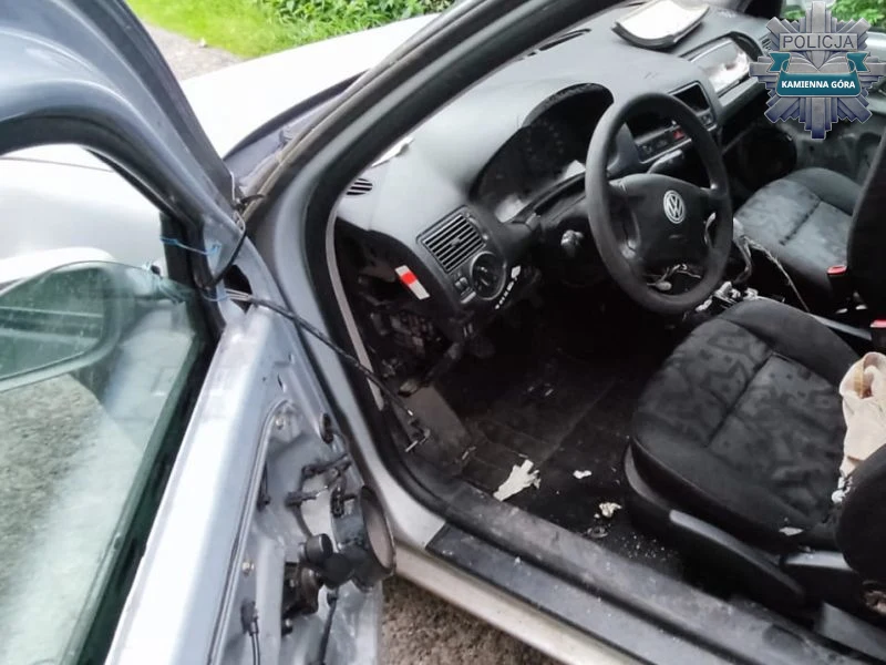 Wysłużony VW Golf nie miał badania technicznego