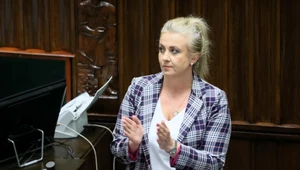 Katarzyna Sójka, była minister zdrowia w poprzednim rządzie Mateusza Morawieckiego, tuż przed ustąpieniem ze stanowiska zdecydowała się przyznać nagrody. Ich łączna suma sięgnęła 320 tys. zł
