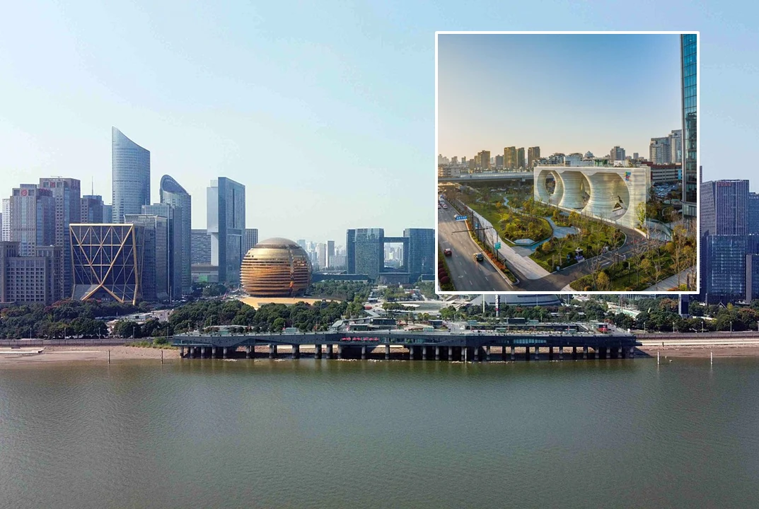 Hangzhou to nowoczesne chińskie miasto. Wiele budynków ma futurystyczny wygląd. Future Car Park doskonale wpisuje się w tę przestrzeń Hangzhou to nowoczesne chińskie miasto. Wiele budynków ma futurystyczny wygląd. Future Car Park doskonale wpisuje się w tę przestrzeń