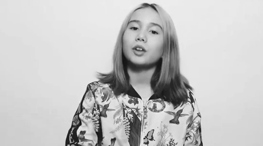 Lil Tay miała zaledwie 14 lat Lil Tay miała zaledwie 14 lat