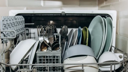 Tego nigdy nie wkładaj do zmywarki. Szybko będzie do wyrzucenia