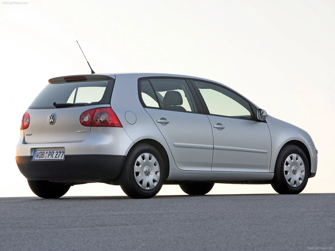 15-letnie Volkswageny Golfy na przestrzeni pięciu lat podrożały średnio aż o 76 proc.