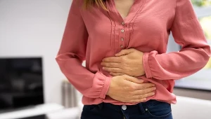 Choroba Crohna osłabia całe ciało. Pierwsze objawy mogą zmylić