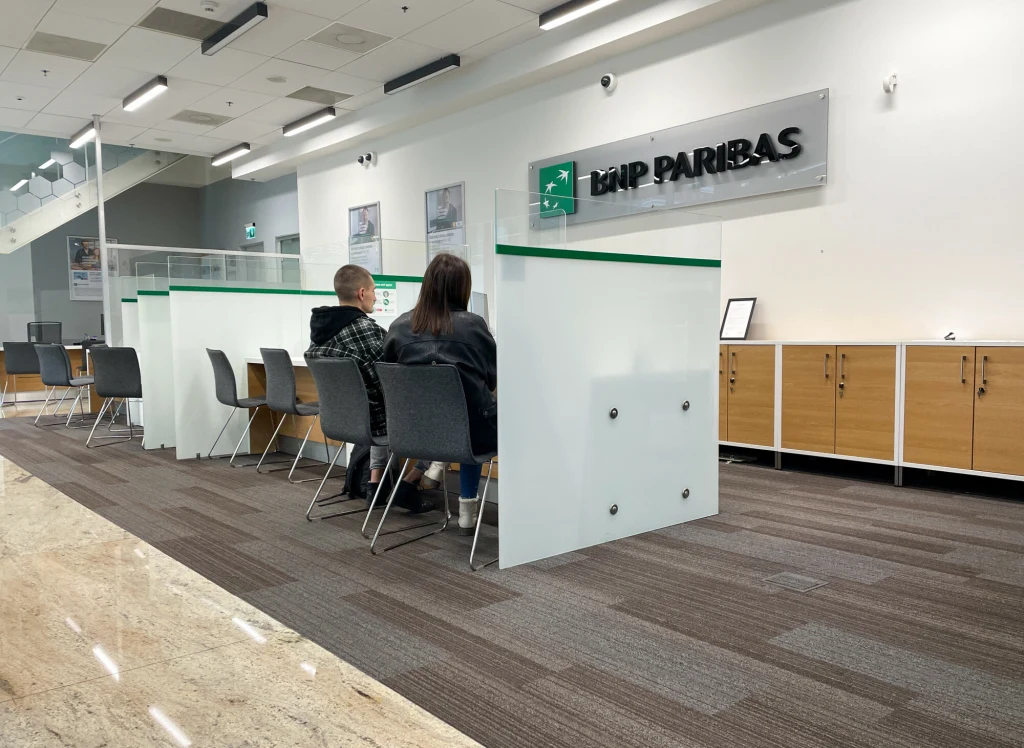 Popytu na kredyt nie ma. Banki zarabiają krocie na starych kredytach