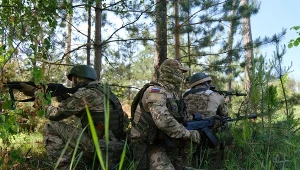 Rosjanie "upiększają" sukcesy na wojnie. Rozkaz miał przyjść z góry