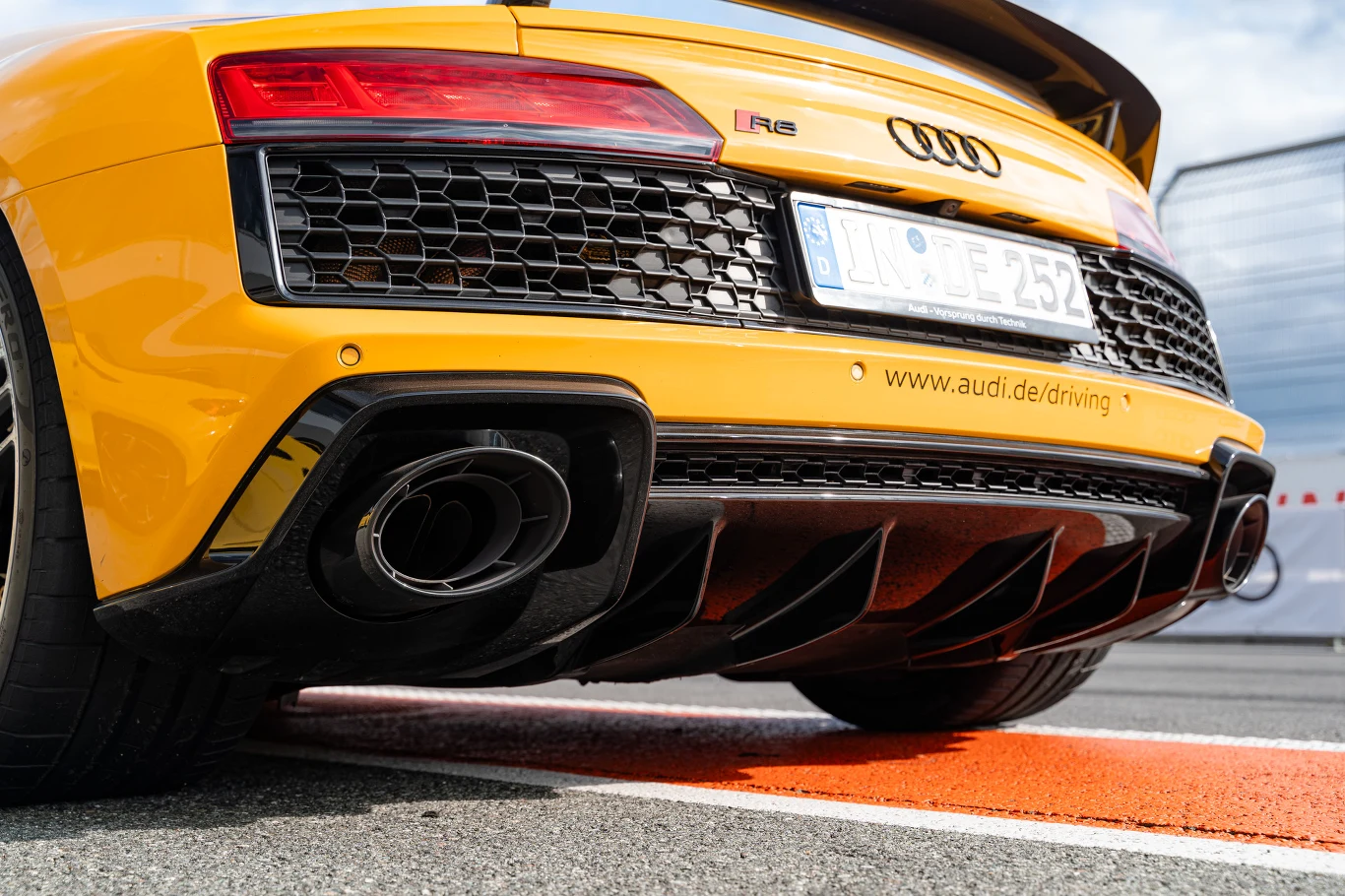 Audi R8 V10 Performance. Ostatnie spotkanie na torze Audi R8 V10 Performance. Ostatnie spotkanie na torze