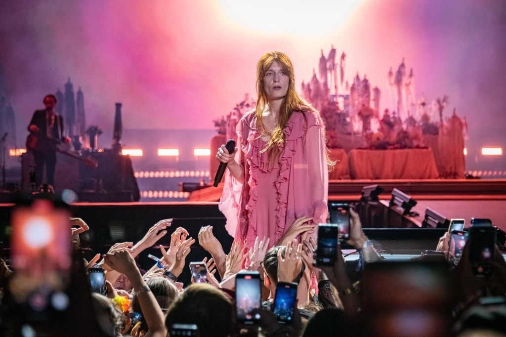 Florence and The Machine na scenie Sziget Festival 2023