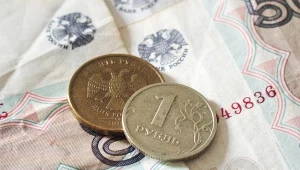 Za jednego dolara trzeba zapłacić już ponad sto rubli