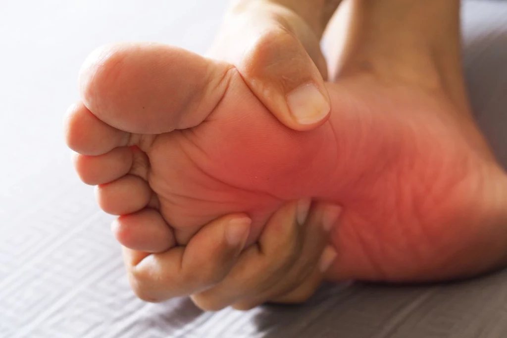 Ulga dla zmęczonych i odparzonych stóp? Skorzystaj z domowych metod