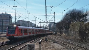 Pociąg szybkiej kolei miejskiej w Monachium