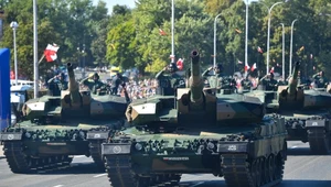 Ból siedzeń po defiladzie? Boli was PiS czy państwo?