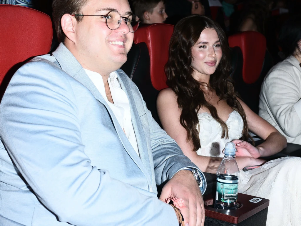 Roksana Węgiel zaskoczyła fanów białą suknią. Jej ukochany zabrał głos